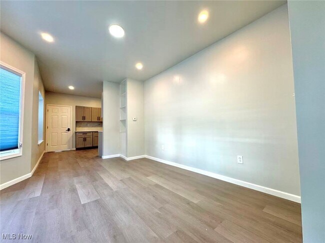 Building Photo - 11001 Ashbury Ave