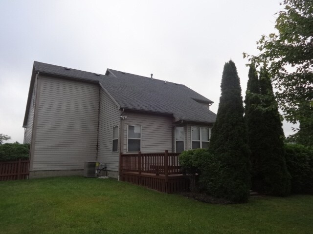 Building Photo - 8772 Kingsley Dr