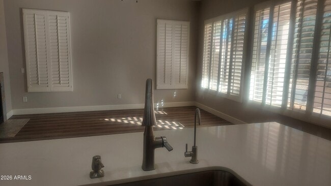 Building Photo - 1903 E Jade Pl