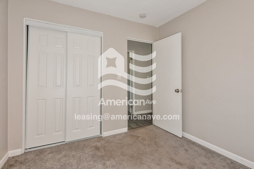 Building Photo - 26 Moorland Dr