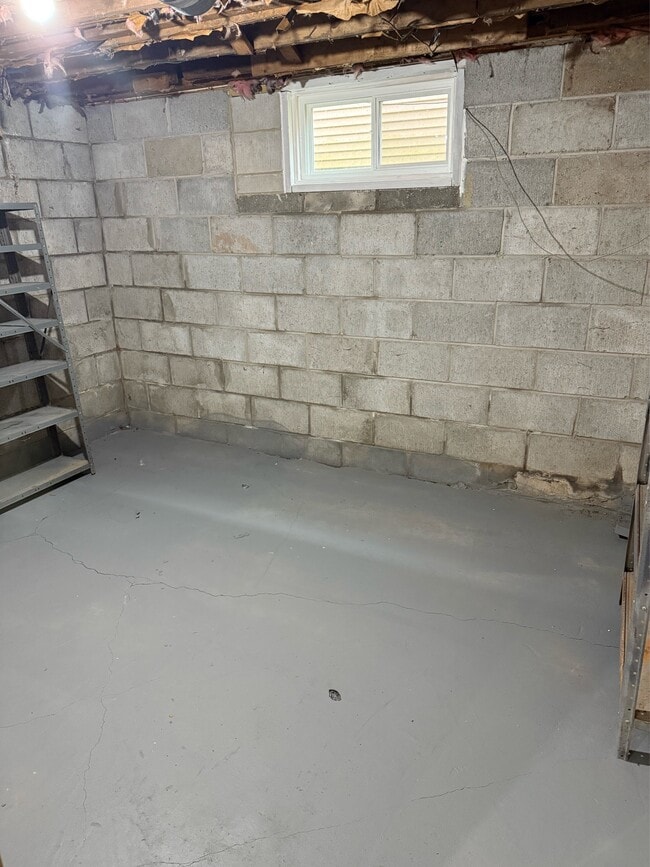 Building Photo - 1408 Ashmun St