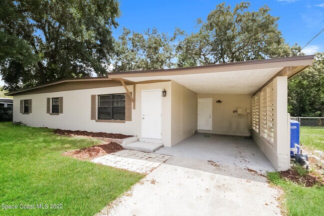 Primary Photo - 2885 Citrus Dr