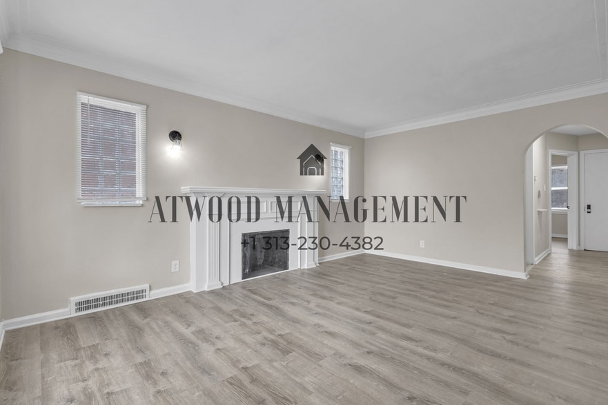 Building Photo - This beautifully updated 3-bedroom, 1-bath single-family home is ready for move-in!