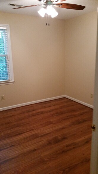 Building Photo - 4619 Country Woods Ln