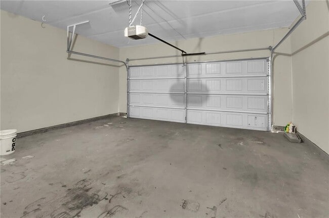 Building Photo - 749 Scotland Dr