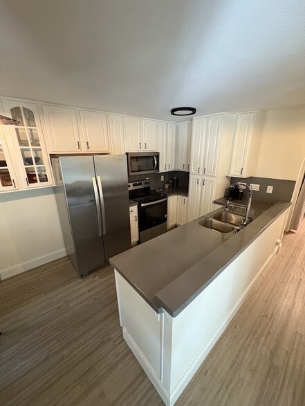 Building Photo - 13724 Ruette Le Parc