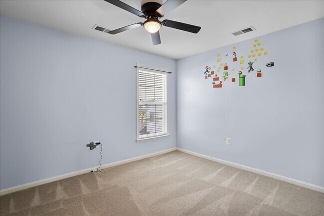 Building Photo - 319 Morlyn Dr