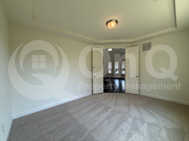Building Photo - 1165 Clearwater Dr