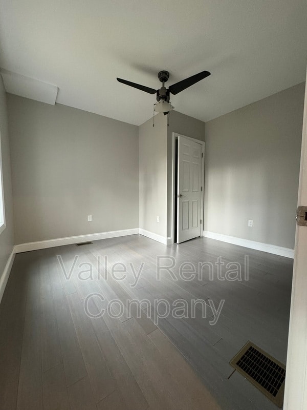 Building Photo - 16 Winslow Ave