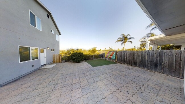 Building Photo - Steps from SDSU – Spacious Homes in Prime College Area