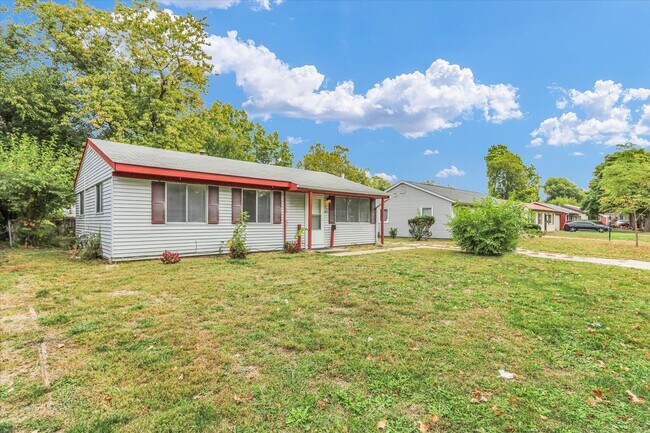 Building Photo - 1306 Ellis Dr