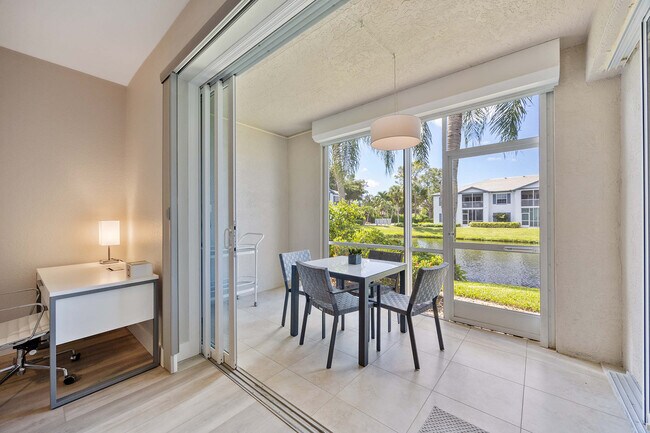 Building Photo - 886 Tanbark Dr