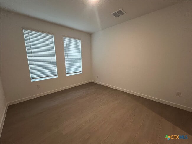 Building Photo - 8908 San Carlos