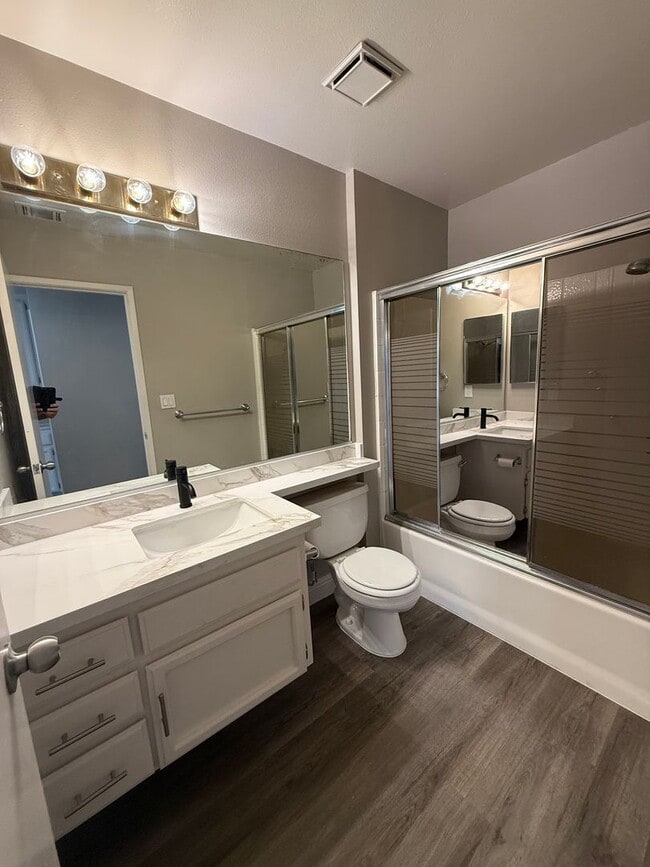 Building Photo - 4700 Wetherby Ct