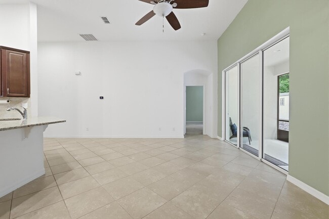 Building Photo - 740 Preakness Cir