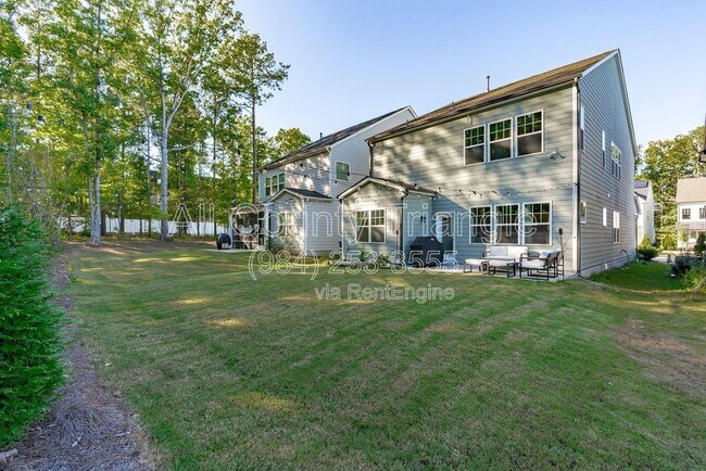 Building Photo - 504 Flip Trail