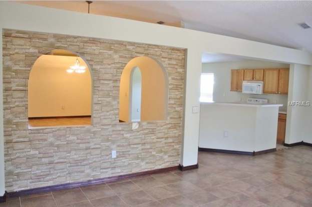 Building Photo - 2208 Kingscrest Cir