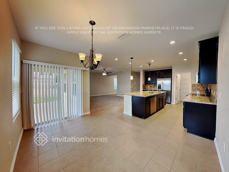 Building Photo - 18840 Deer Tracks Loop