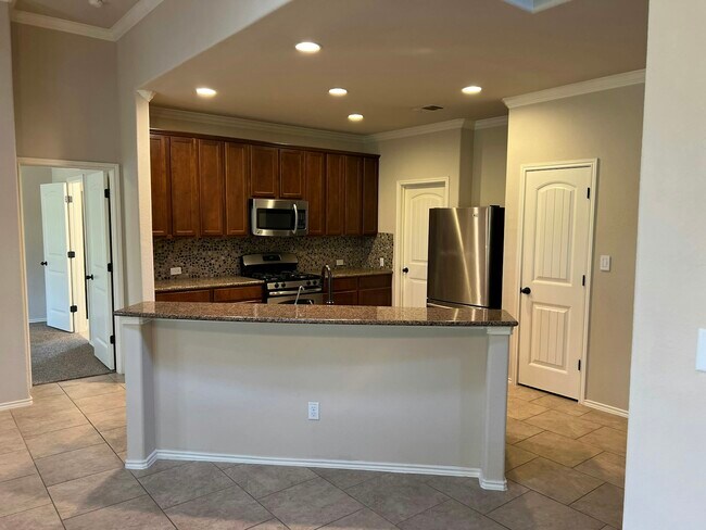 Building Photo - 1717 Woodvista Pl