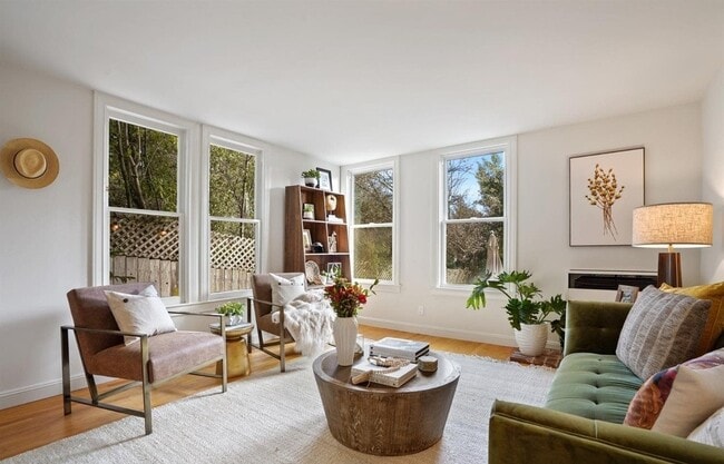 Primary Photo - 2049 Golden Gate Ave