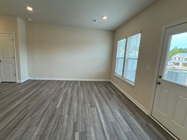 Building Photo - 3714 Feltham Ln