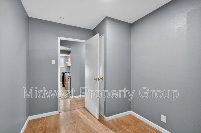 Building Photo - 148 Glen Garry Rd