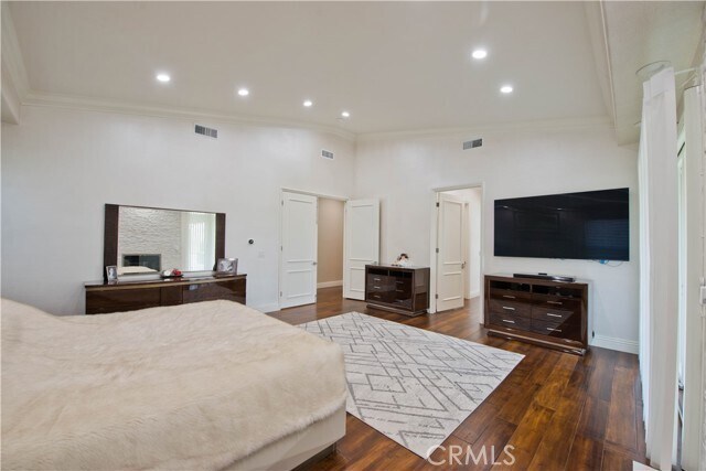 Building Photo - 27048 Triumph Ave