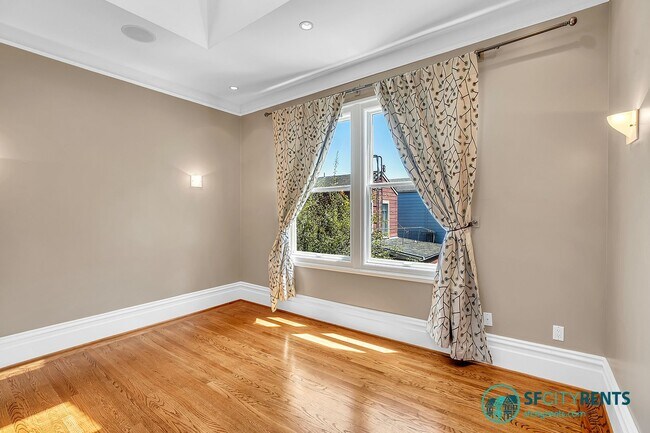 Building Photo - Lower Haight: Single Family Home with Yard...