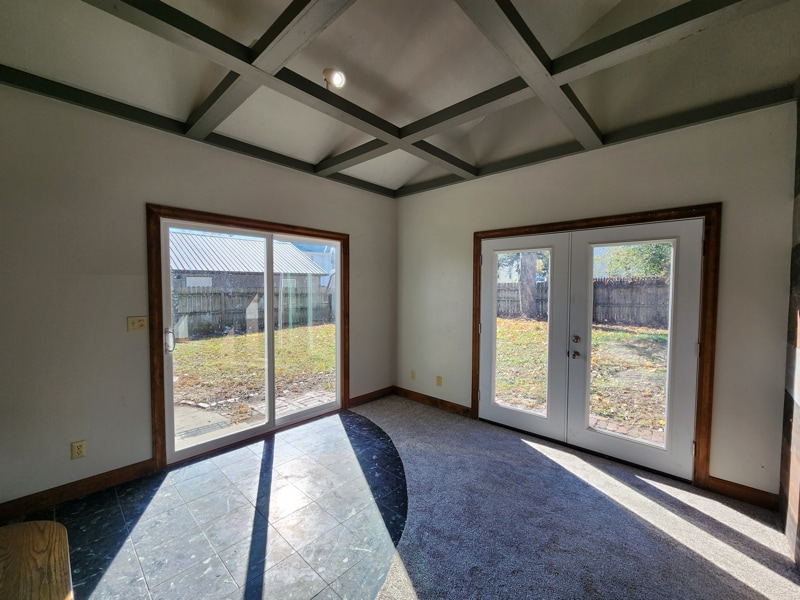 Building Photo - 1008 Vine St