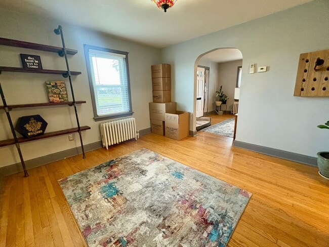 Building Photo - 3 Bedroom 1 Bathroom in Harrisburg!