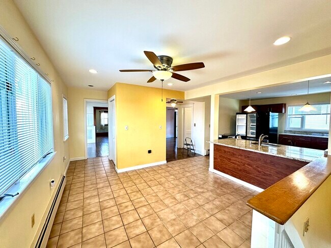 Building Photo - 86 Palfrey Rd