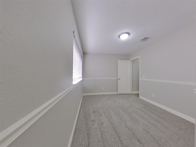 Building Photo - 2622 Townhall Ln