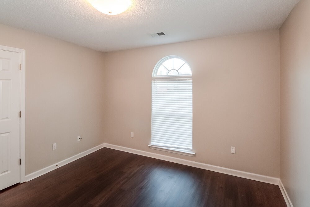 Building Photo - 1708 Cherry Creek Dr