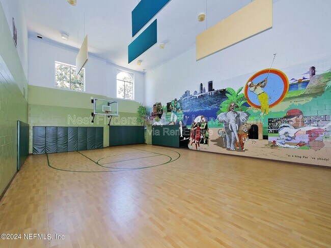 Building Photo - 7800 Point Meadows Dr