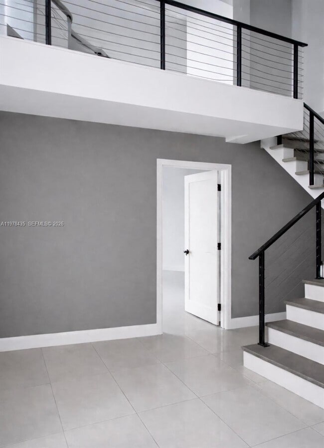 Building Photo - 350 S Miami Ave