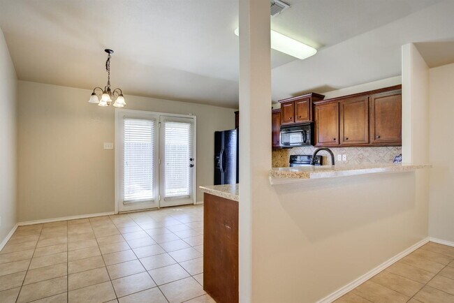 Building Photo - 3/2 in South Lubbock