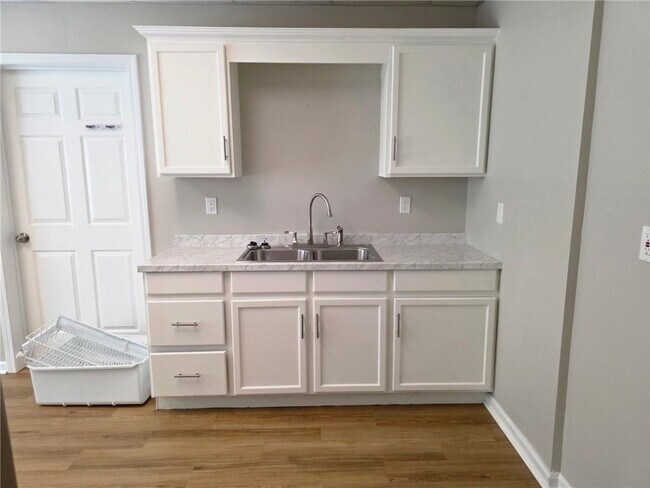 Building Photo - 2257 Roseberry Ln