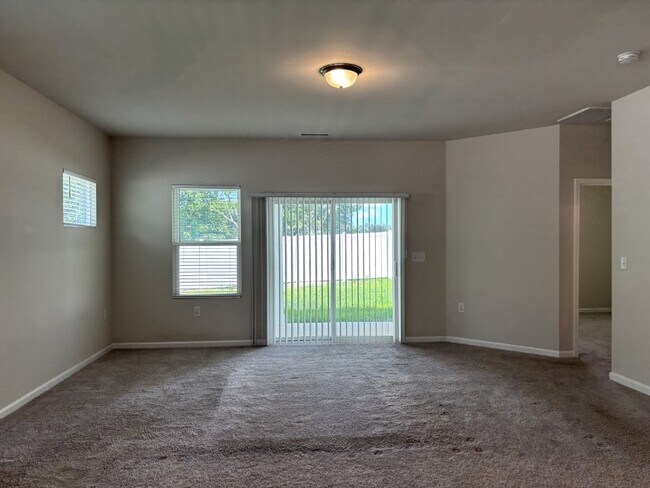 Building Photo - 301 Wilbur Lake Dr