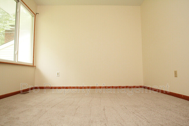 Building Photo - 9 Ivy Terrace