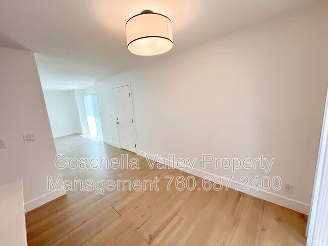 Building Photo - 73525 Shadow Mountain Dr