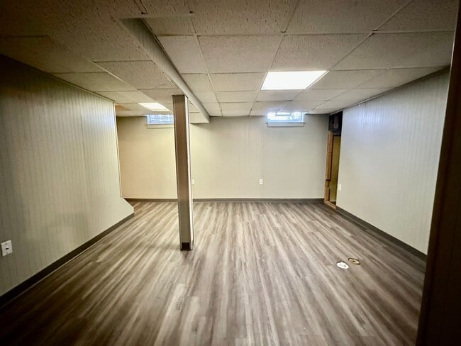 Building Photo - 2 bed 1 and 1/2 bath condo for rent $1600 ...