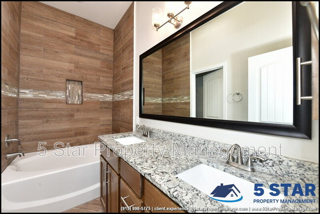 Building Photo - 6933 Copper Town Dr