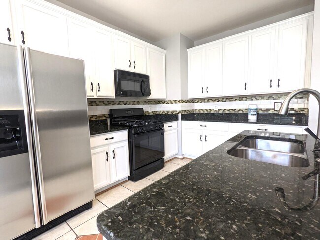 Building Photo - 13996 Khalid Ln