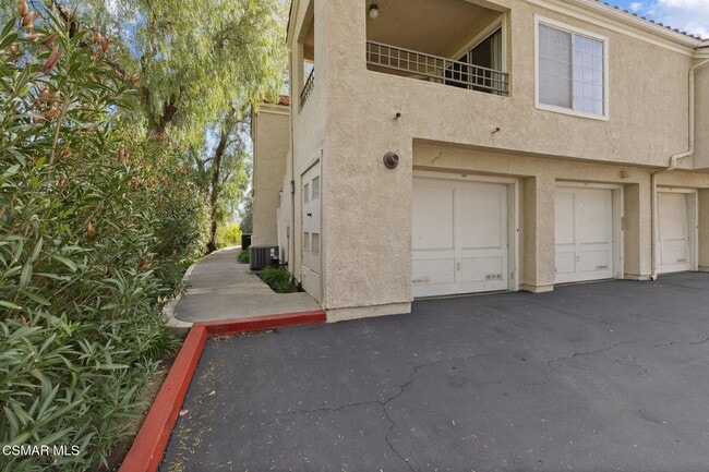 Building Photo - 4240 Lost Hills Rd