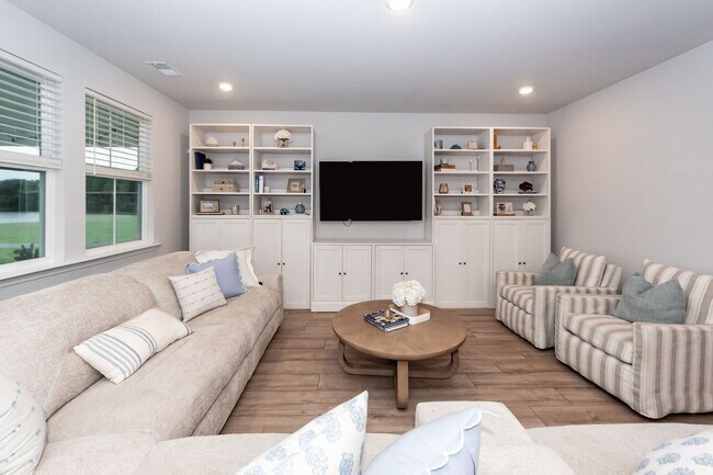 Building Photo - 6976 Pumpkinseed Dr