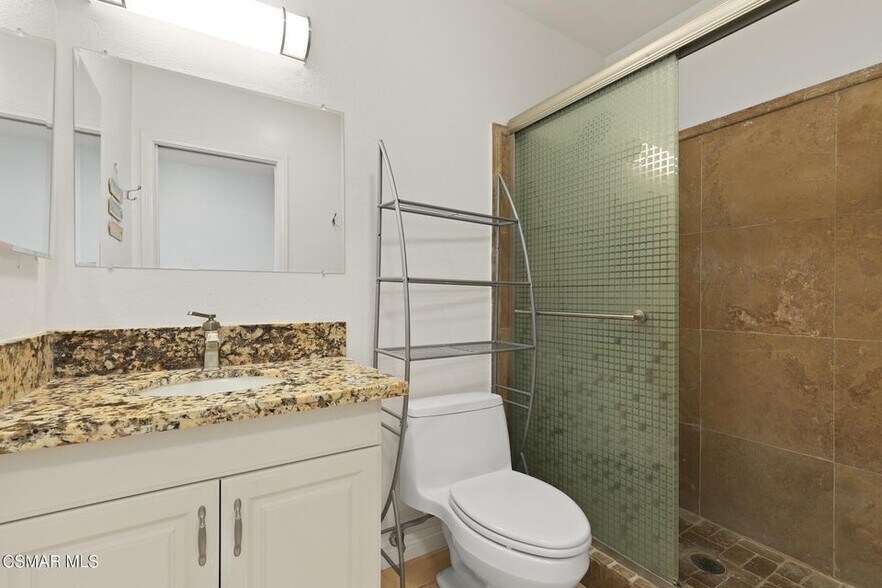 Building Photo - 240 E Surfside Dr