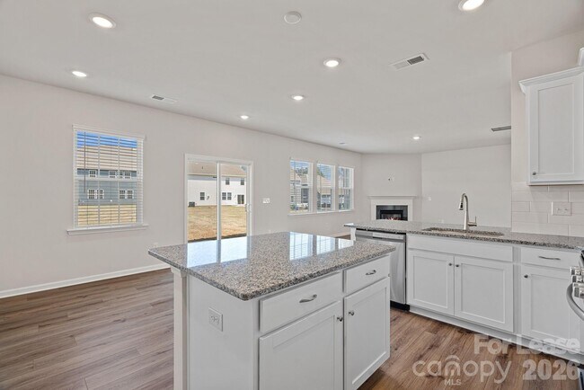 Building Photo - 1423 Caracara Ct