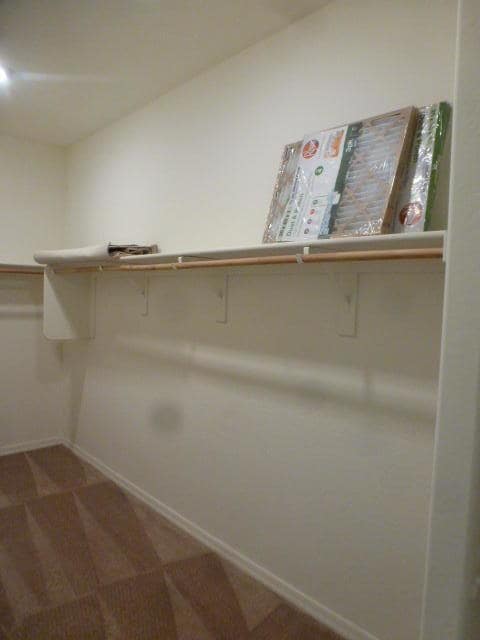 Building Photo - 2057 Kenton Way