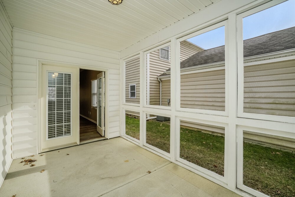 Building Photo - 4043 Summerstone Dr
