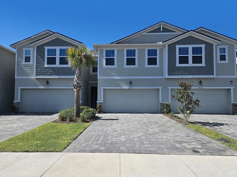 Contemporary_FrontElevation - 26030 Fantasy Sky Ln